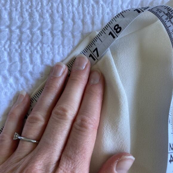 Ann Taylor Lace Cuff Bell Sleeve Tunic Crepe Women S Cream Boho Cottagecore - Picture 12 of 12